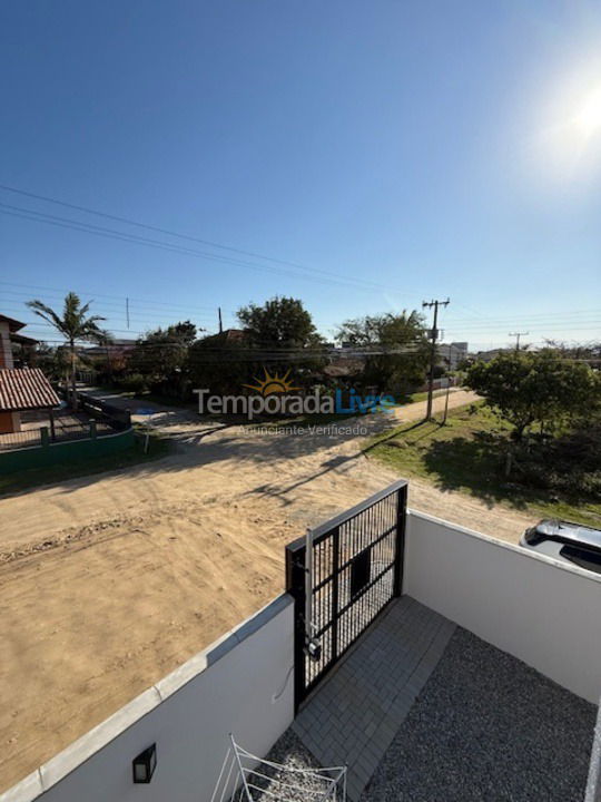 Casa para aluguel de temporada em São Francisco do Sul (Praia Grande)