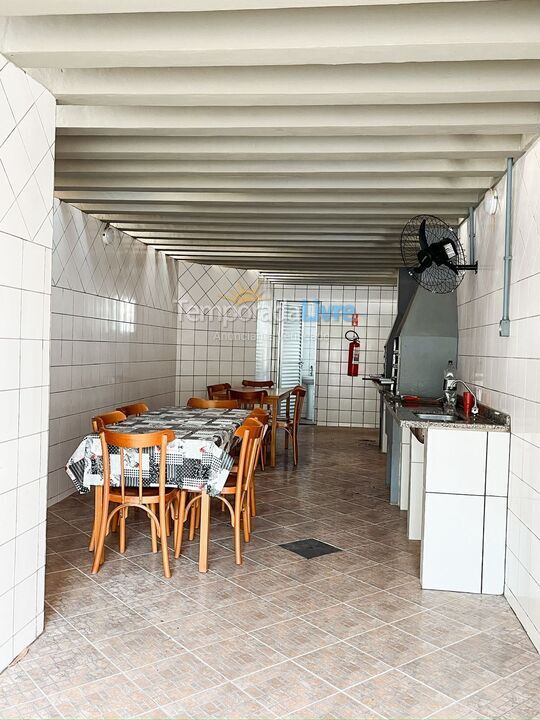 Apartamento para alquiler de vacaciones em Ubatuba (Praia das Toninhas)