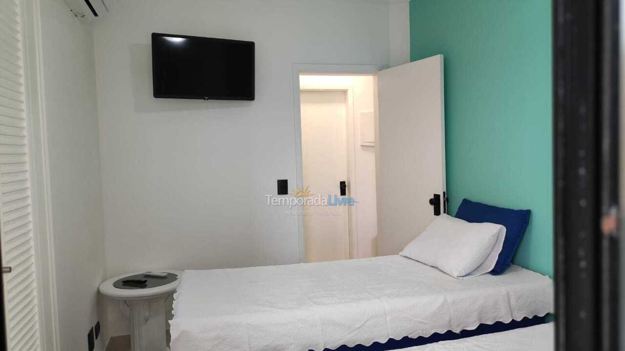 Apartment for vacation rental in Guarujá (Pitangueiras)
