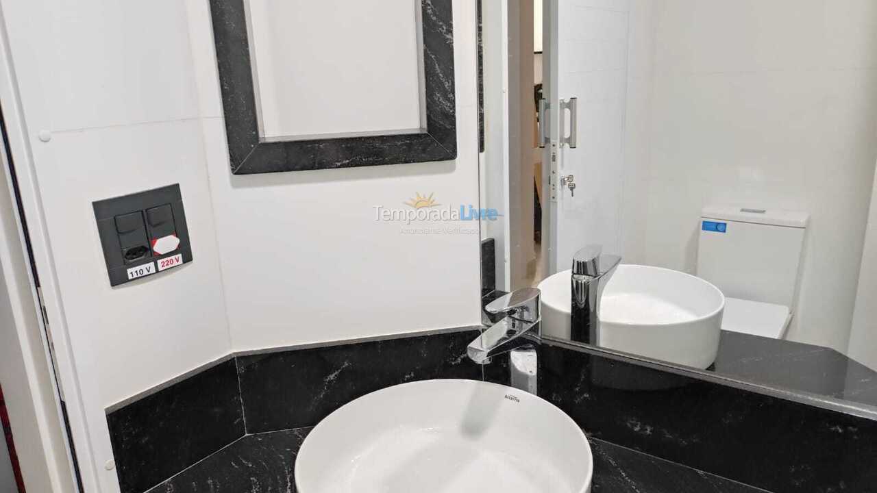 Apartment for vacation rental in Guarujá (Pitangueiras)