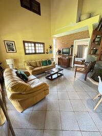 Excellent condominium house available for rent!
