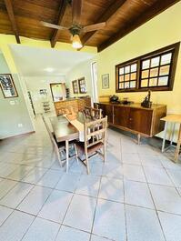 Excellent condominium house available for rent!