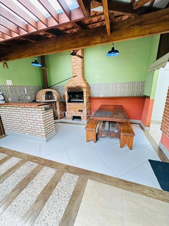 House for vacation rental in São Sebastião (Praia da Baleia)