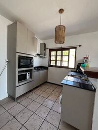 3 BEDROOM HOUSE FRONT TO THE SEA ON BOMBAS BEACH