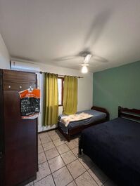 3 BEDROOM HOUSE FRONT TO THE SEA ON BOMBAS BEACH