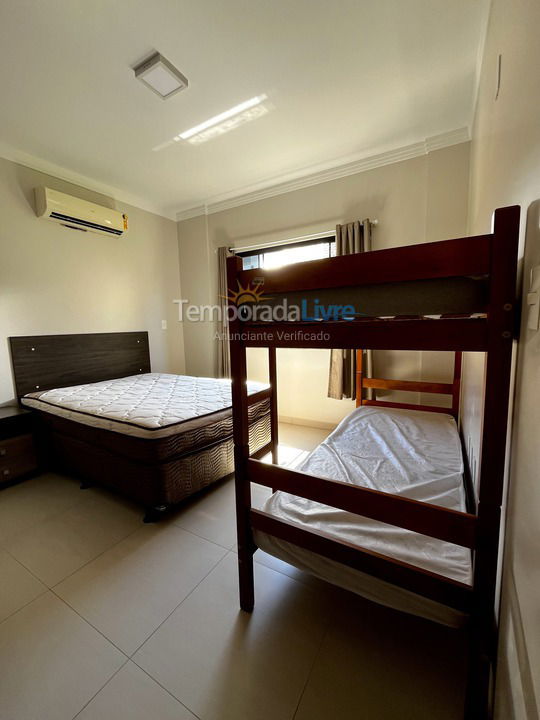 Apartment for vacation rental in Bombinhas (Praia de Bombas)