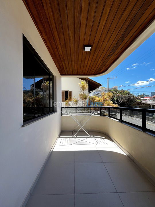 Apartment for vacation rental in Bombinhas (Praia de Bombas)