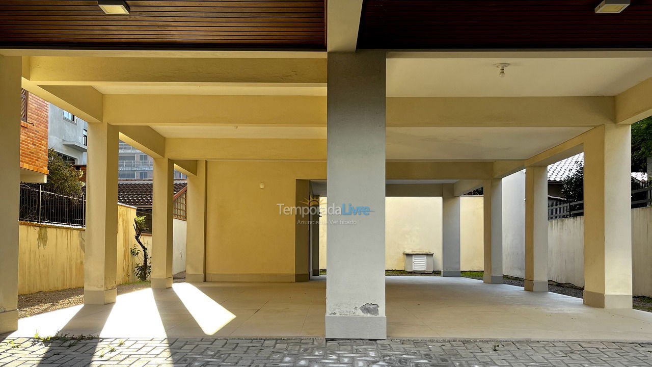 Apartment for vacation rental in Bombinhas (Praia de Bombas)