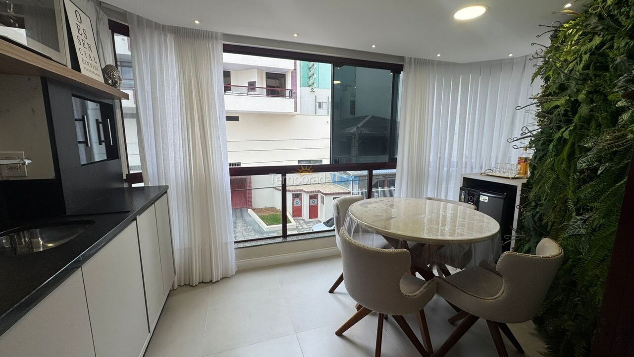 Apartamento para aluguel de temporada em Itapema (Meia Praia)