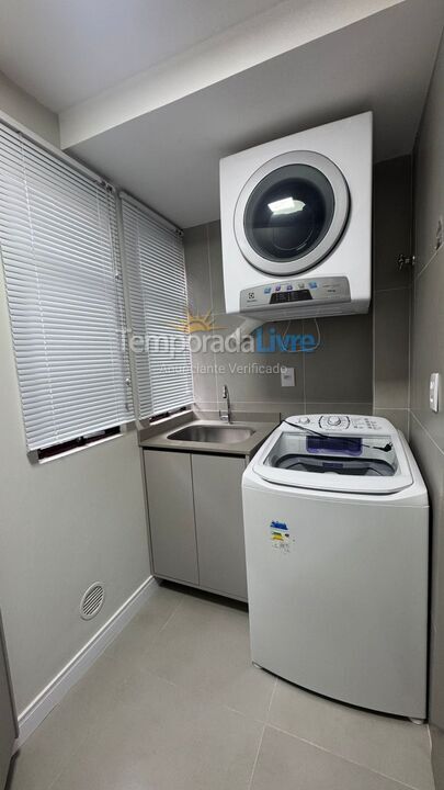 Apartamento para aluguel de temporada em Itapema (Meia Praia)