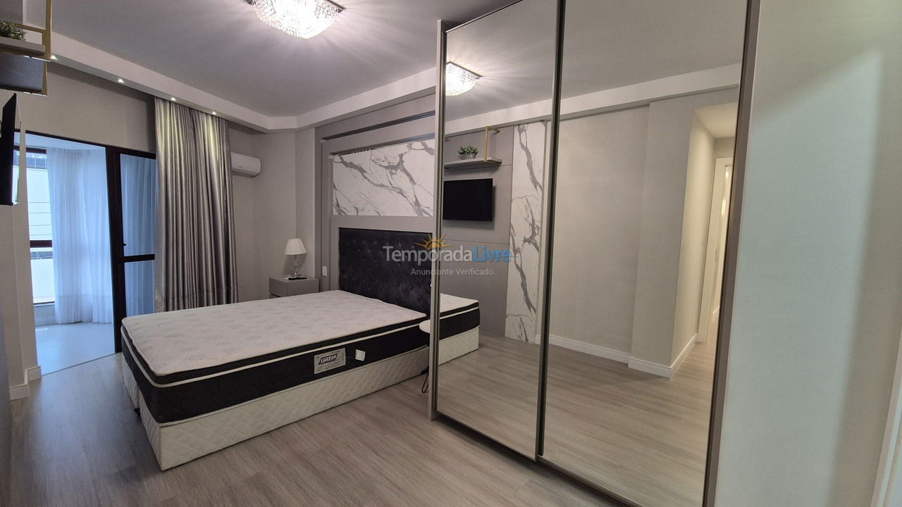 Apartamento para aluguel de temporada em Itapema (Meia Praia)