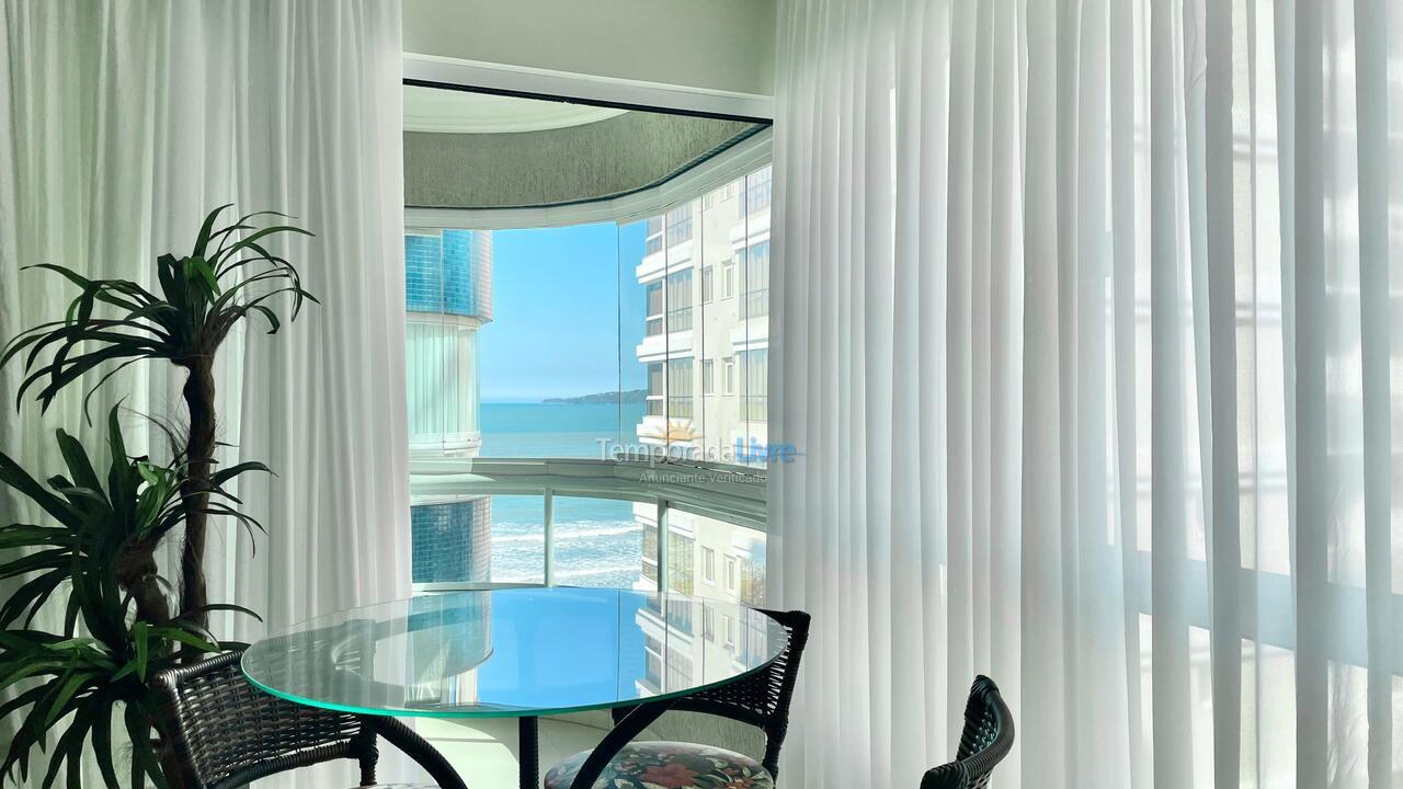 Apartment for vacation rental in Itapema (Meia Praia)