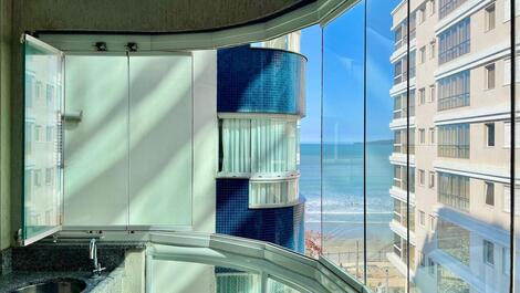 Meia Praia Street 319 - 50 Meters from the SEA 3 Bedrooms AT005