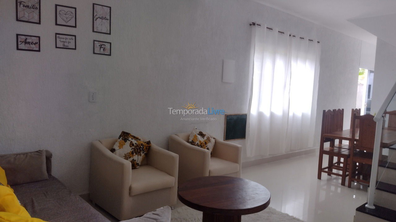 Casa para aluguel de temporada em Ubatuba (Lagoinha)