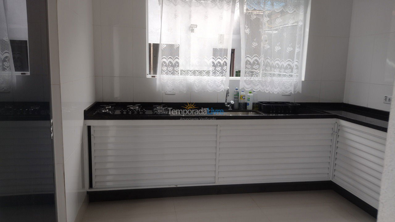 Casa para aluguel de temporada em Ubatuba (Lagoinha)
