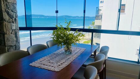 Apartamento junto al mar, con 3 habitaciones, 1 plaza de aparcamiento, Meia Praia