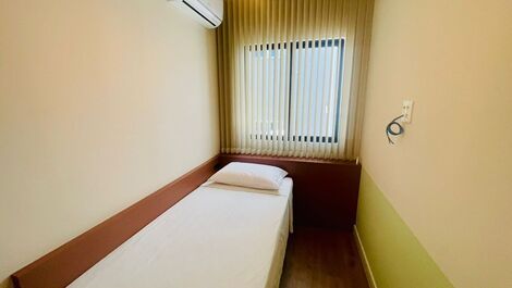 Apartamento junto al mar, con 3 habitaciones, 1 plaza de aparcamiento, Meia Praia