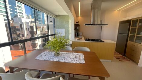 Apartamento junto al mar, con 3 habitaciones, 1 plaza de aparcamiento, Meia Praia