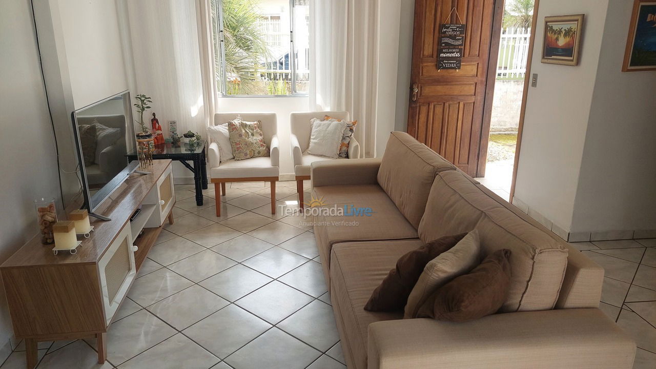 Casa para aluguel de temporada em Barra Velha (Tabuleiro)