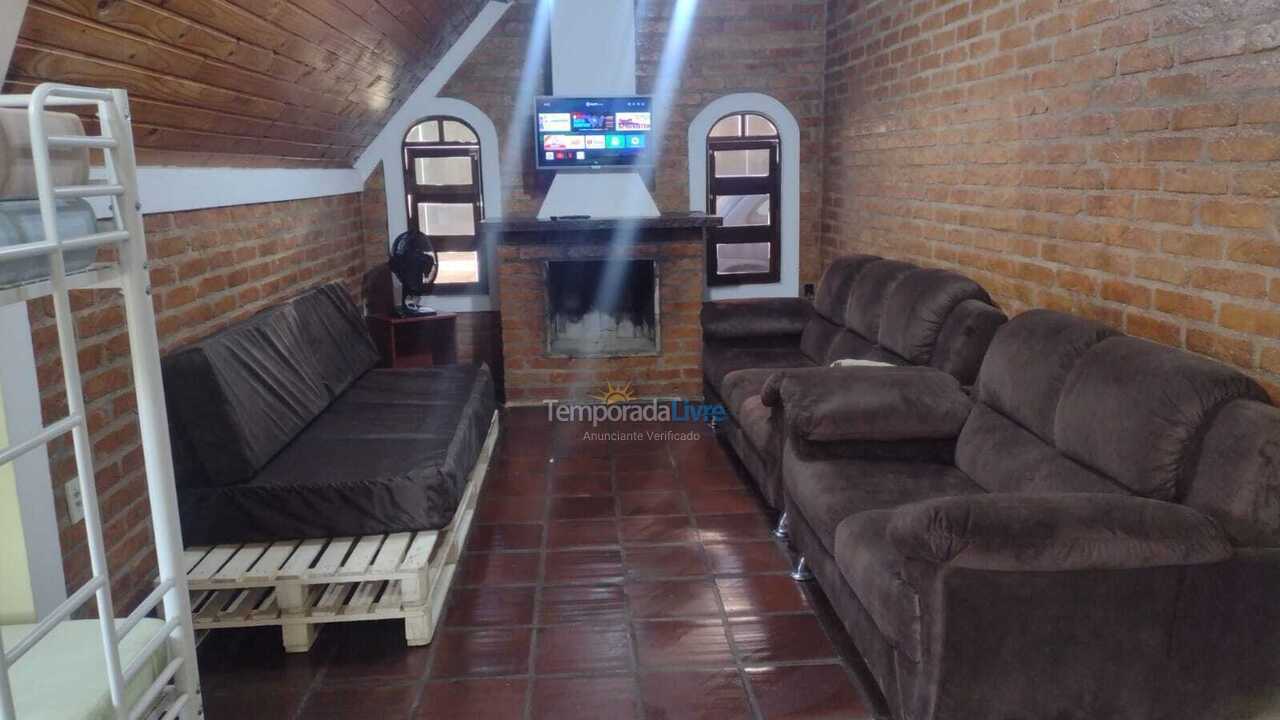 Chácara / sítio para aluguel de temporada em Biritiba Mirim (Rio Acima)