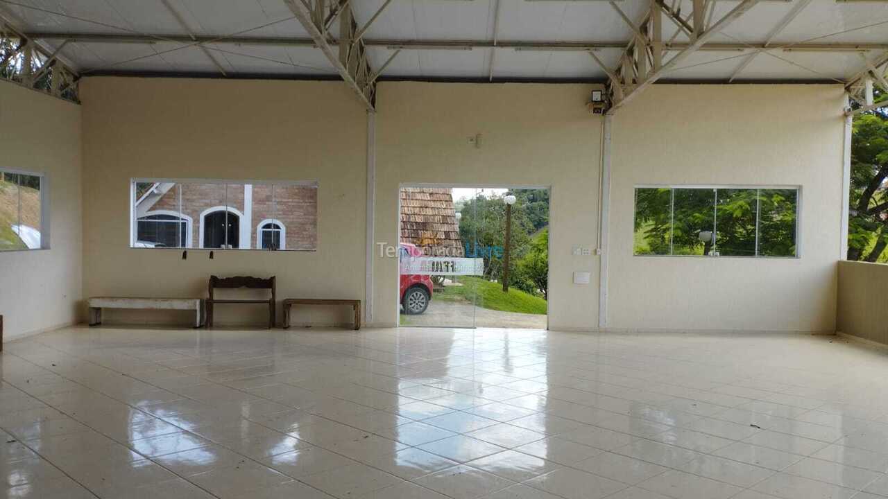 Chácara / sítio para aluguel de temporada em Biritiba Mirim (Rio Acima)