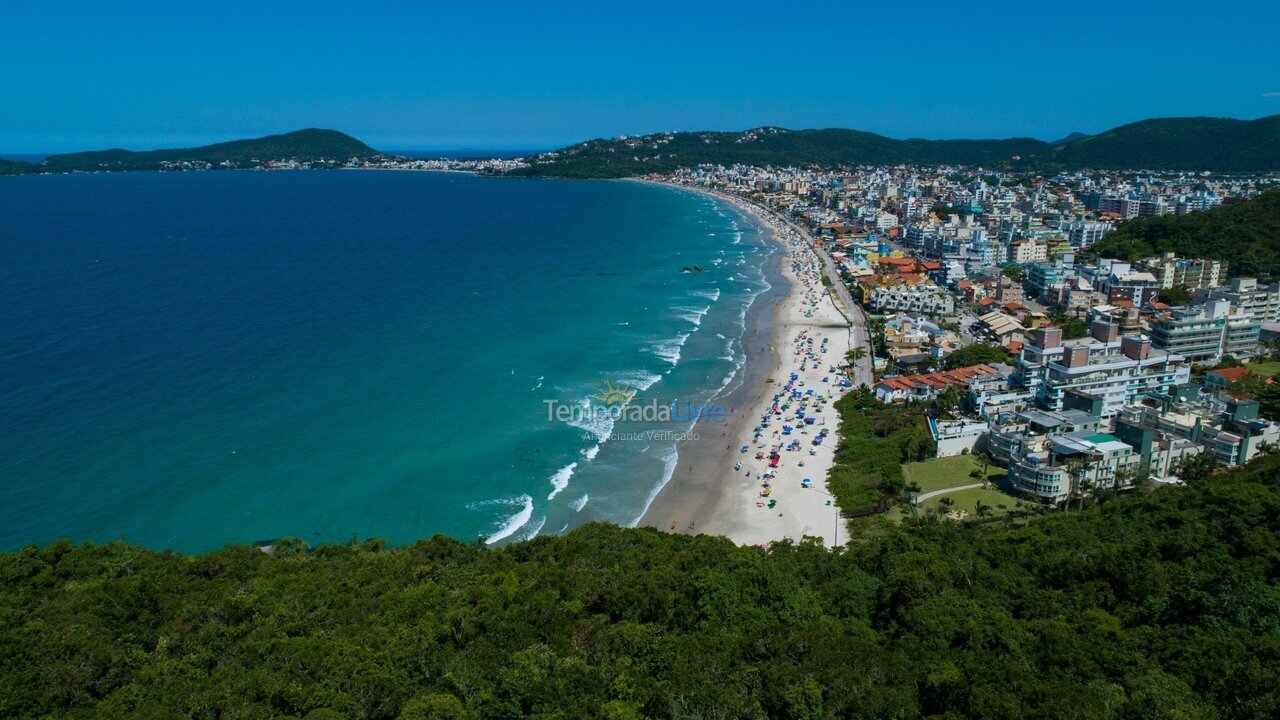 Granja para alquiler de vacaciones em Bombinhas (Praia de Bombas)