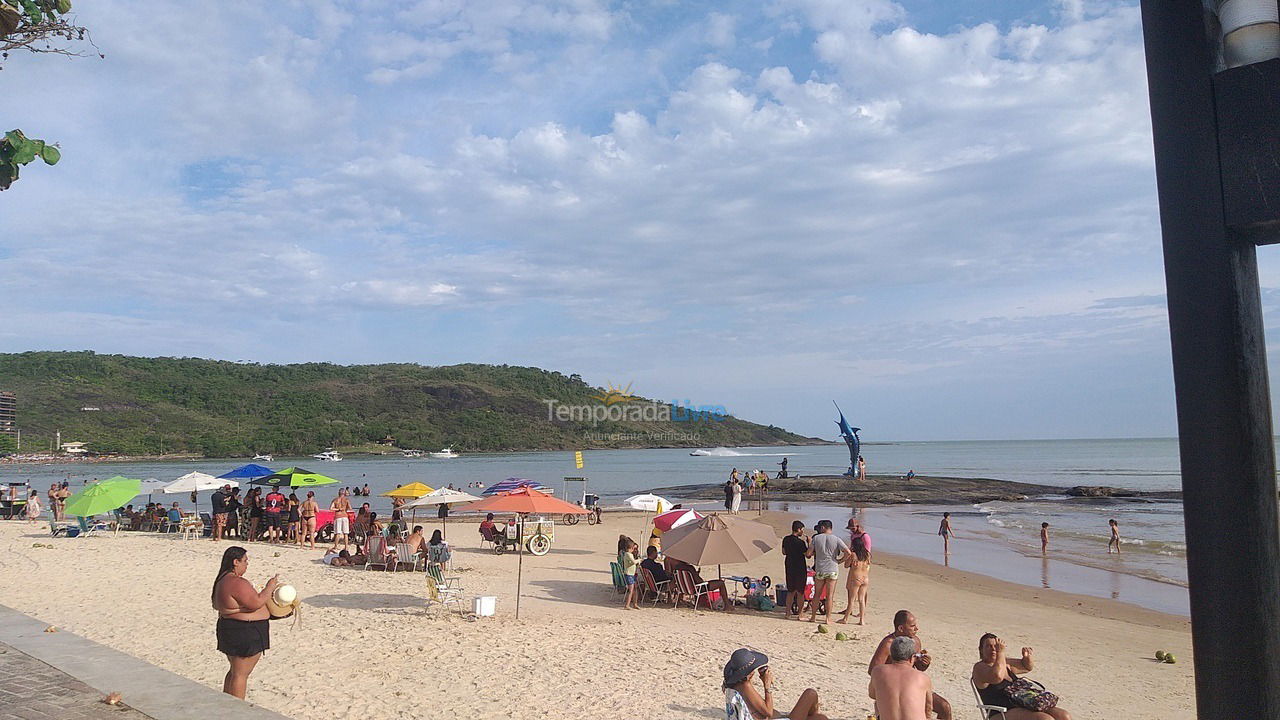 Apartamento para aluguel de temporada em Guarapari (Praia do Morro)