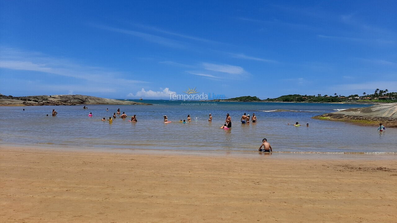 Apartamento para aluguel de temporada em Guarapari (Praia do Morro)
