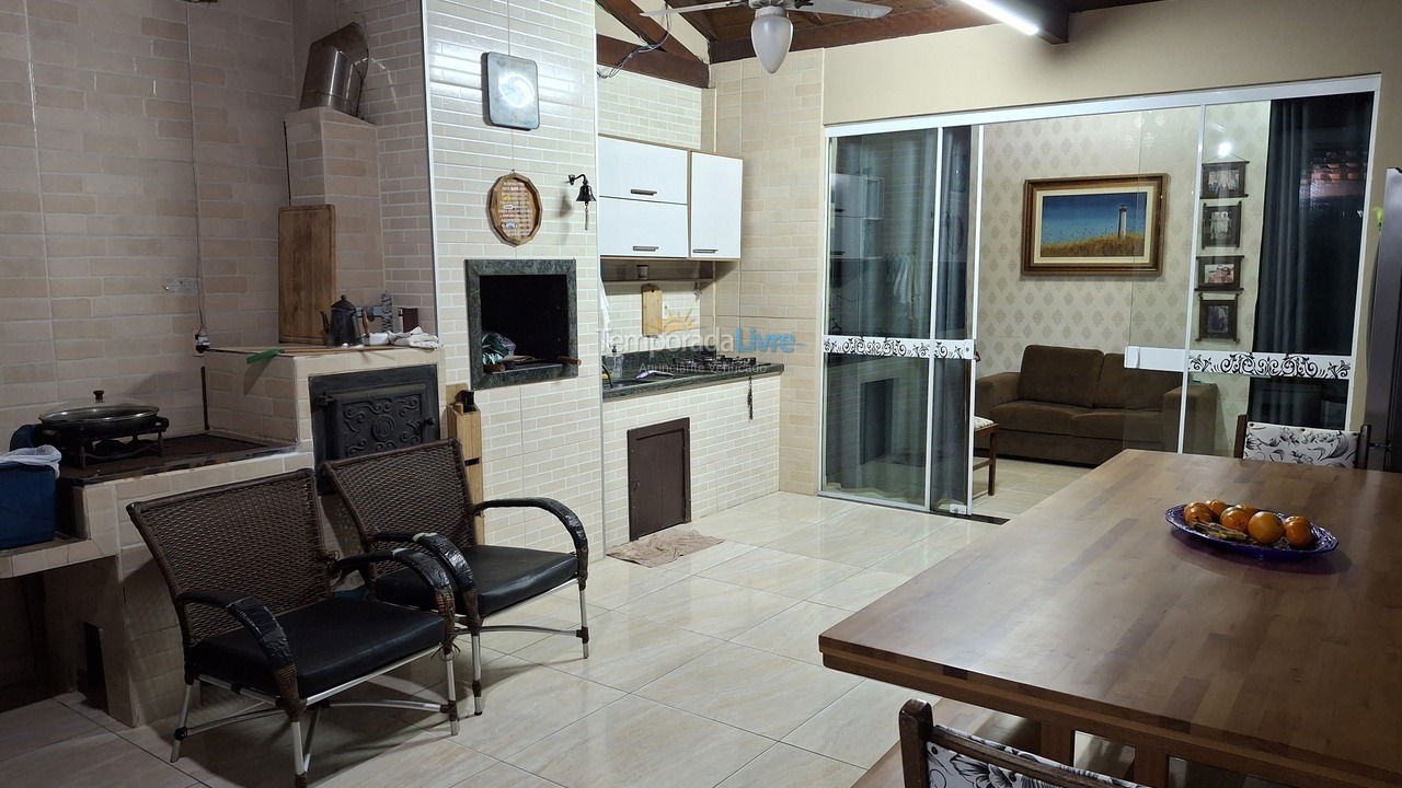 Casa para alquiler de vacaciones em Bombinhas (Morrinhos)
