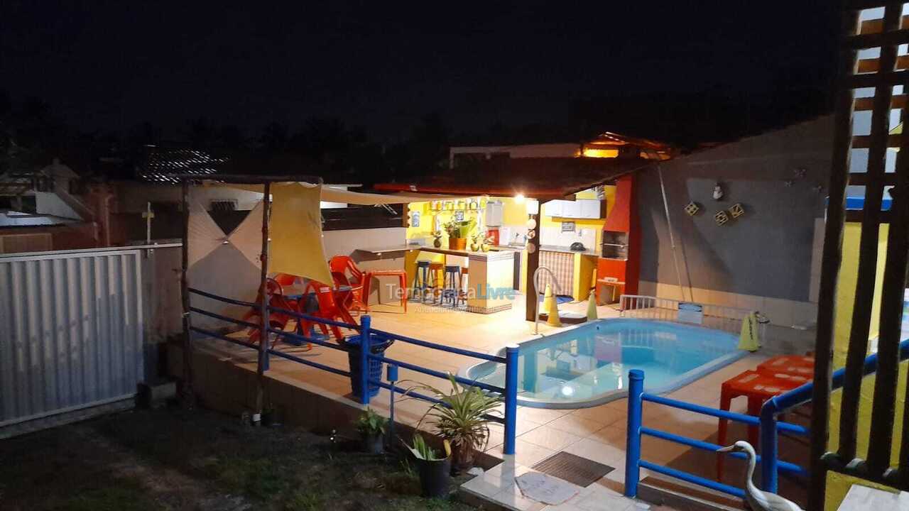 Casa para aluguel de temporada em Ilhéus (Bairro Olivença Condomínio Parque de Olivenca)