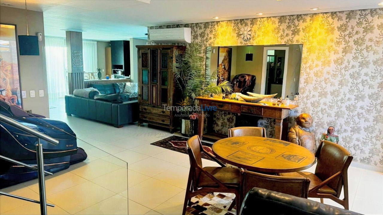 Casa para alquiler de vacaciones em Florianópolis (Ponta das Canas)