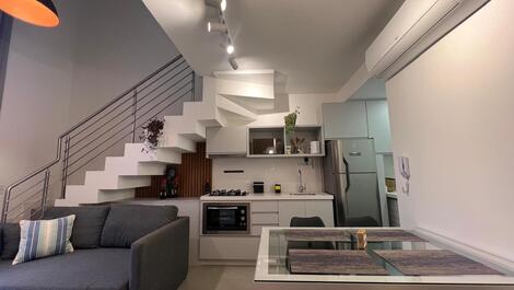 JURERÊ, 1 SUÍTE, APARTAMENTO DUPLEX