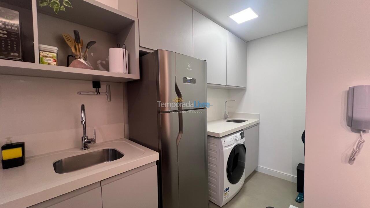 Apartamento para aluguel de temporada em Florianópolis (Jurere Tradicional)