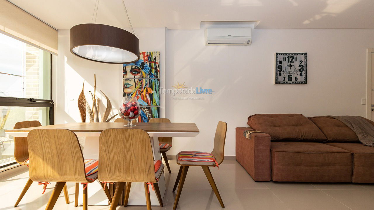 Apartamento para aluguel de temporada em Bombinhas (Canto Grande)