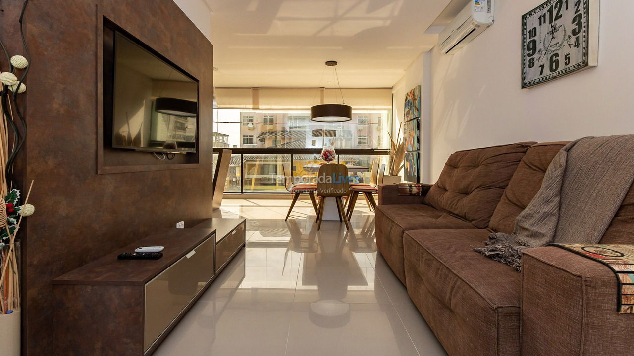 Apartamento para aluguel de temporada em Bombinhas (Canto Grande)