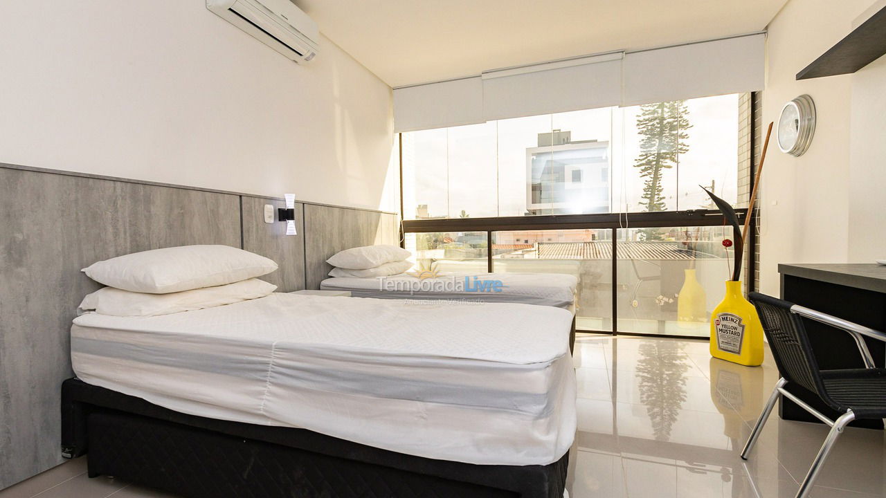 Apartamento para aluguel de temporada em Bombinhas (Canto Grande)