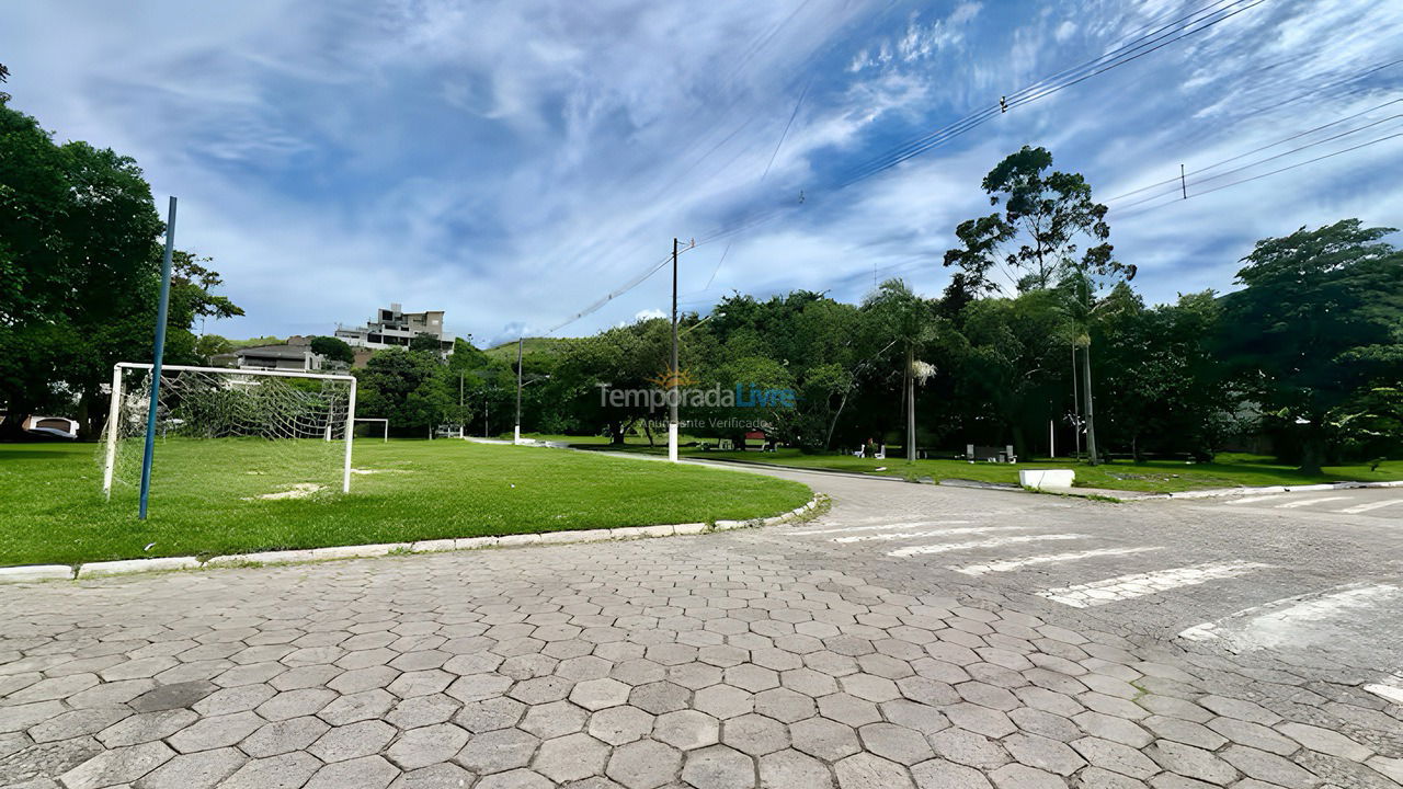 Casa para aluguel de temporada em São Sebastião (Portal do Olaria)
