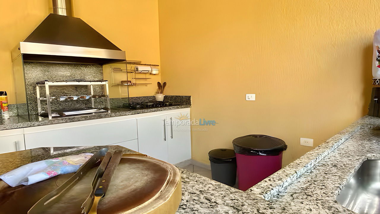 Casa para aluguel de temporada em São Sebastião (Portal do Olaria)