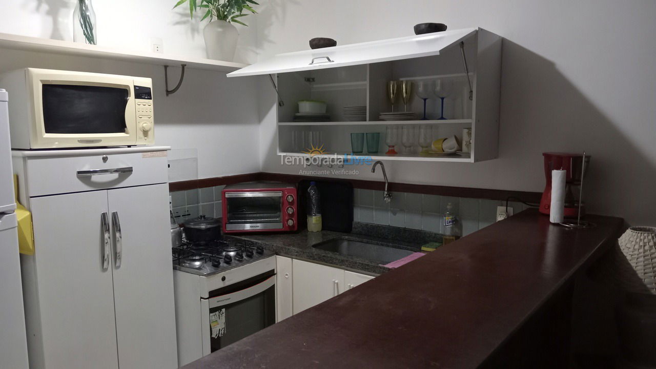 Apartamento para aluguel de temporada em Armação dos Búzios (Geribá)