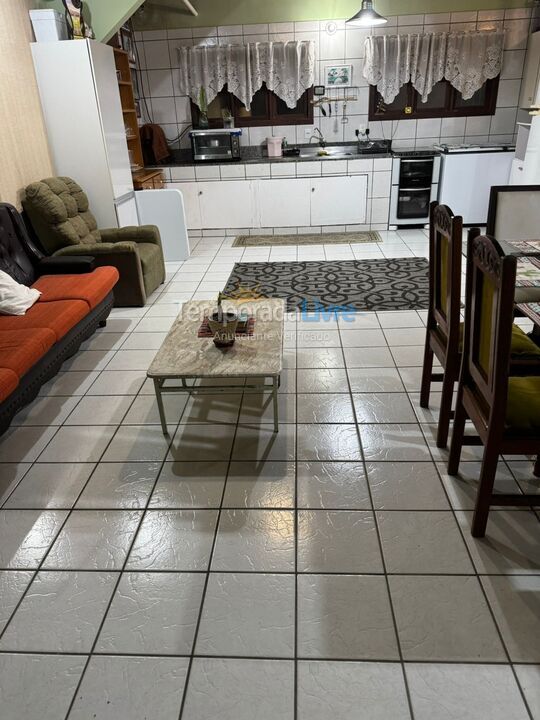 Casa para aluguel de temporada em Florianopolis (Praia dos Ingleses)