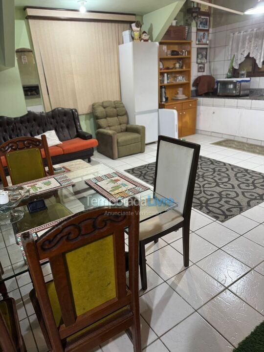 Casa para aluguel de temporada em Florianopolis (Praia dos Ingleses)