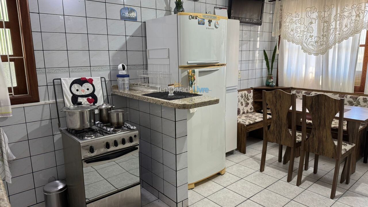 Casa para aluguel de temporada em Florianopolis (Praia dos Ingleses)