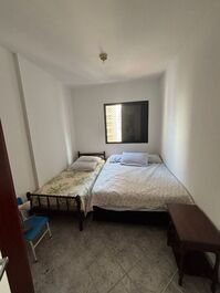 Quarto 1 - cama de casal e cama de solteiro 