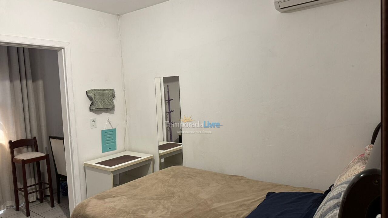 Casa para aluguel de temporada em Florianopolis (Praia dos Ingleses)