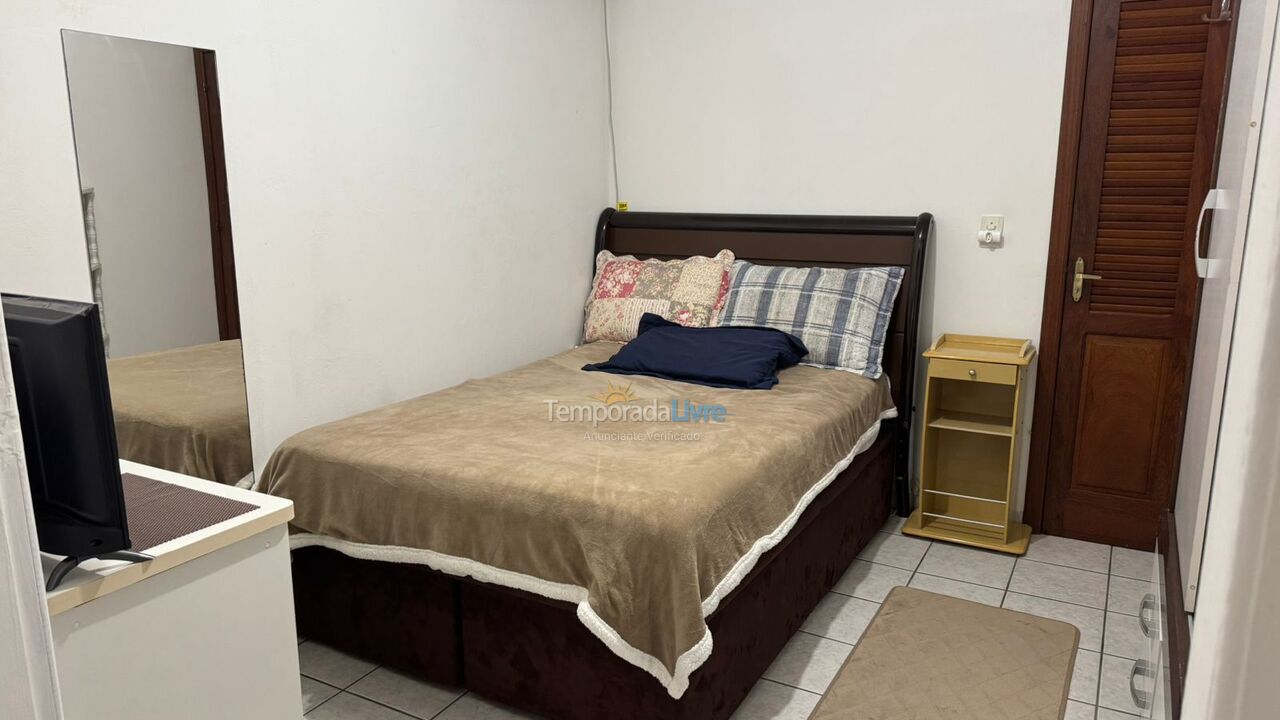 Casa para aluguel de temporada em Florianopolis (Praia dos Ingleses)