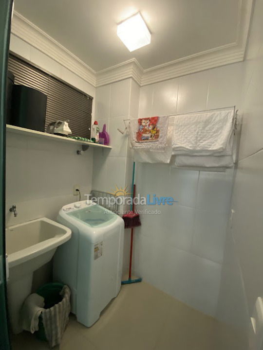 Apartamento para aluguel de temporada em Bombinhas (Praia de Bombas)