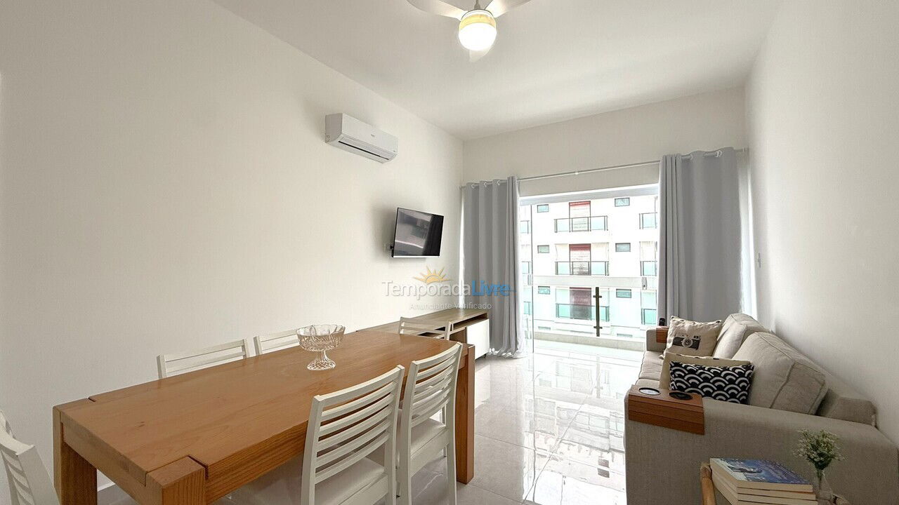 Sala 3 Apartamento para alquiler de vacaciones em Guarujá (Pitangueiras)