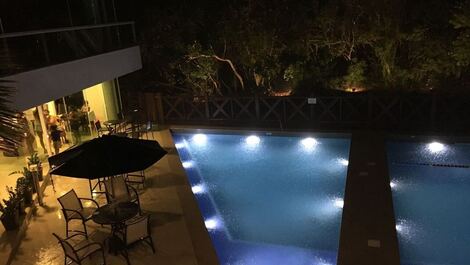 APARTAMENTO 4 DORMITÓRIOS FRENTE MAR PRAIA DE BOMBAS - VARANDAS