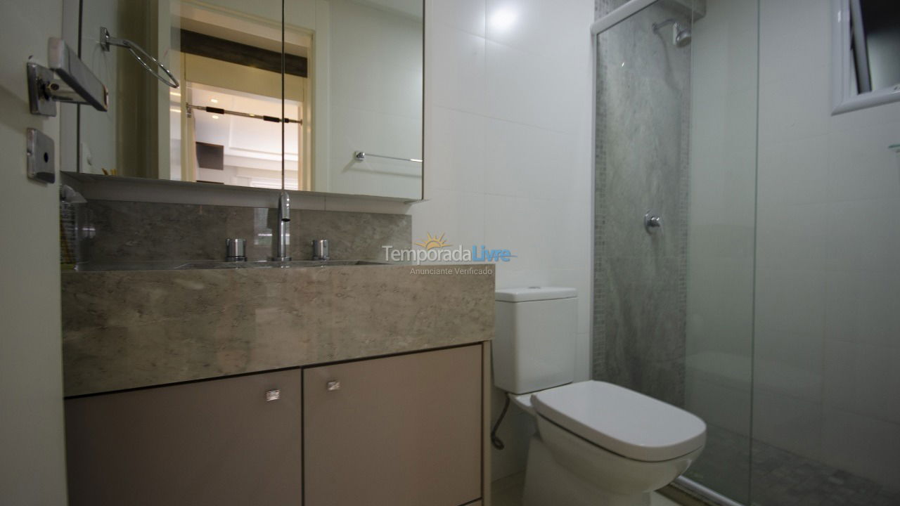 Apartamento para aluguel de temporada em Bombinhas (Praia de Bombas)