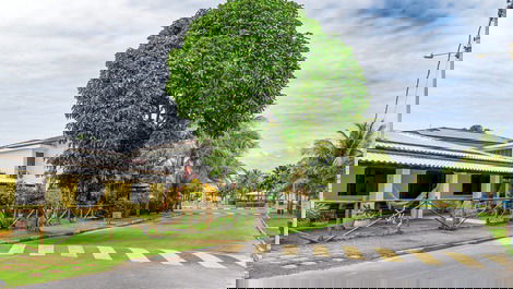 Casa de 6 habitaciones, Condominio Paraiso a 30 metros de la playa